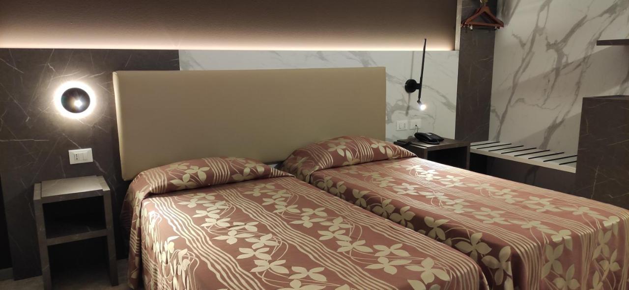 Hotel Mistral Milano Dış mekan fotoğraf