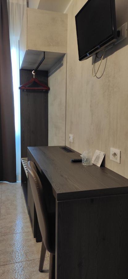 Hotel Mistral Milano Dış mekan fotoğraf