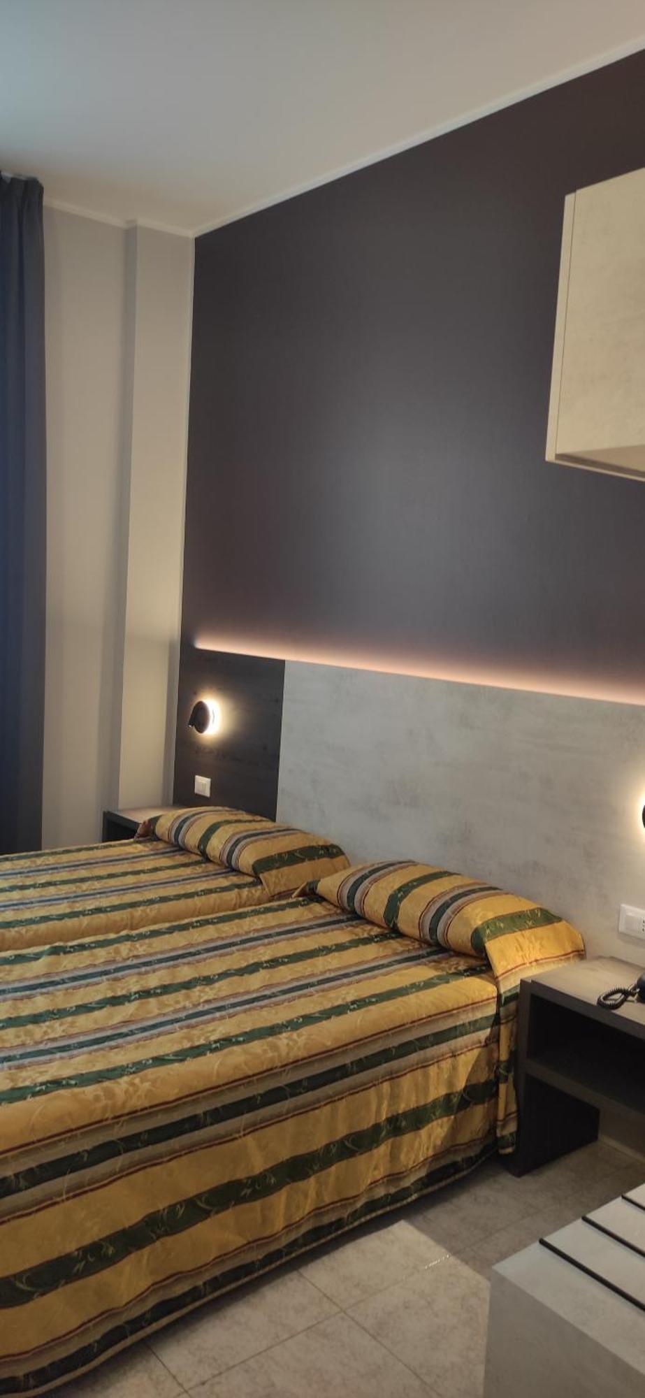 Hotel Mistral Milano Dış mekan fotoğraf