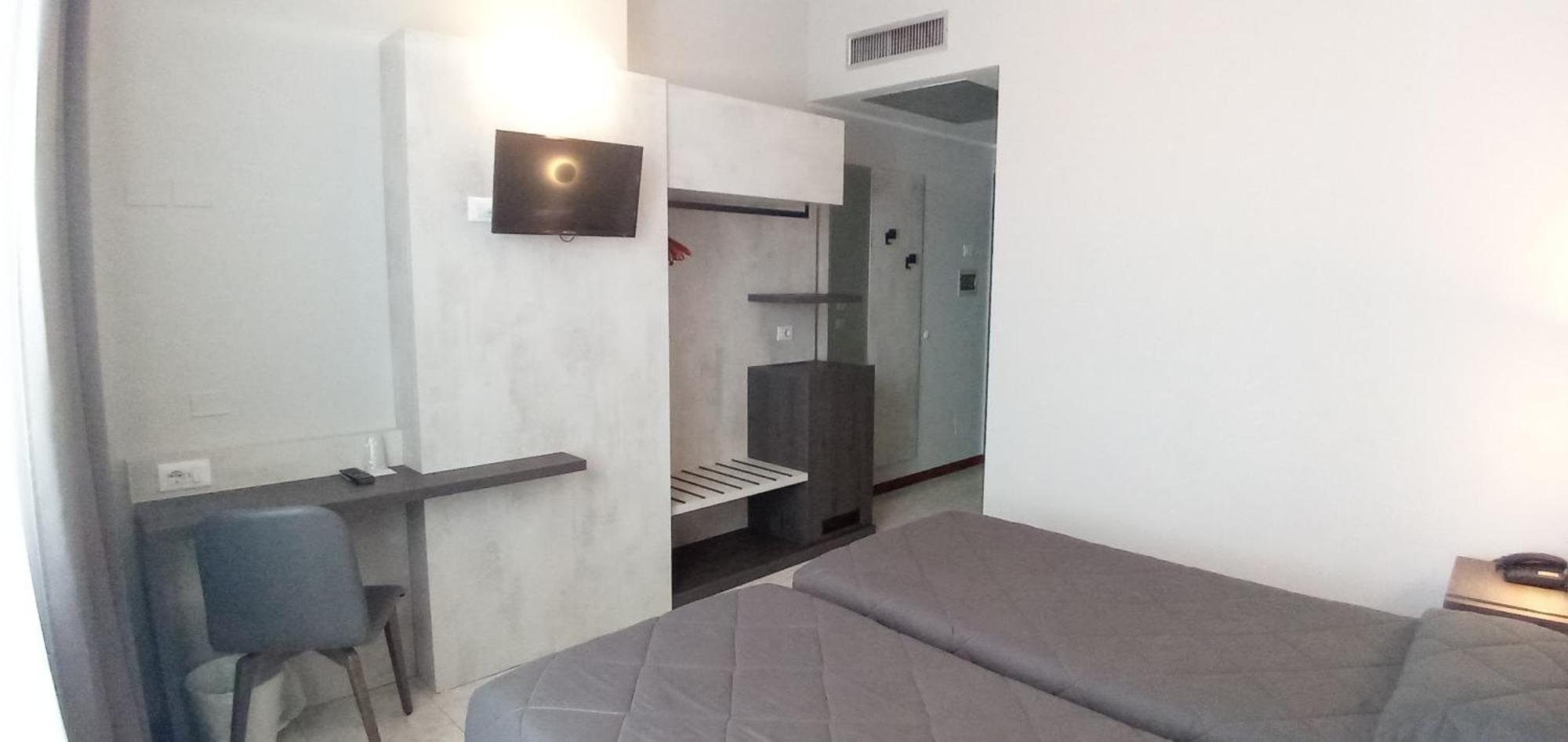 Hotel Mistral Milano Dış mekan fotoğraf
