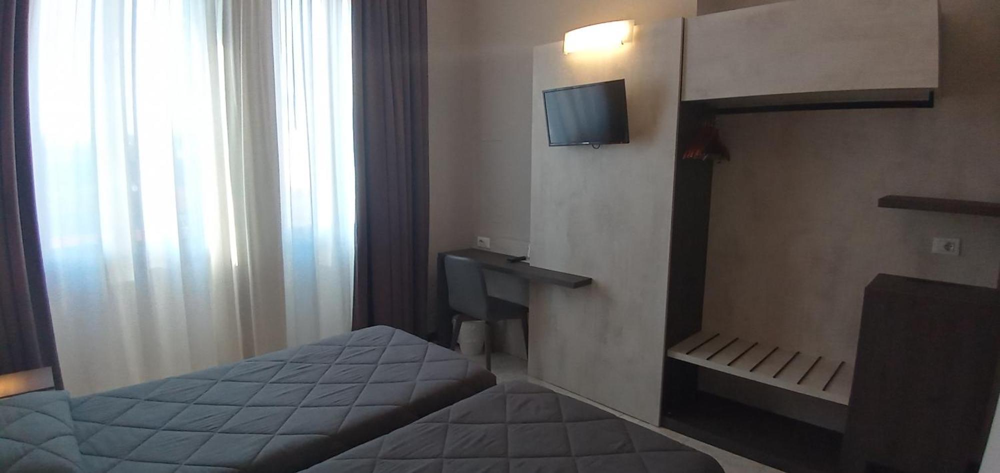 Hotel Mistral Milano Dış mekan fotoğraf