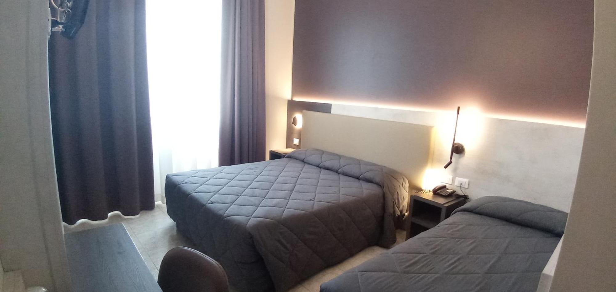 Hotel Mistral Milano Dış mekan fotoğraf