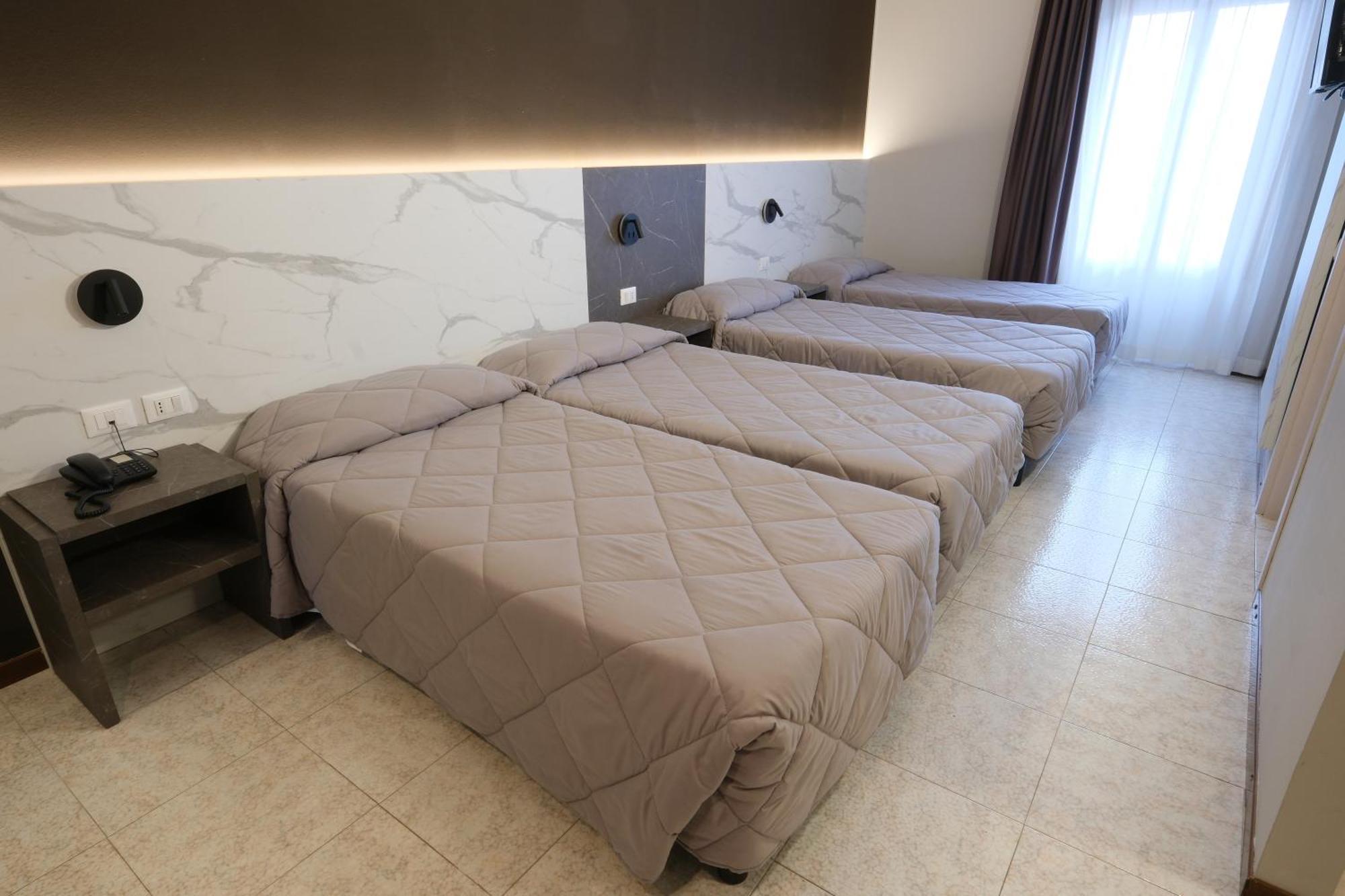 Hotel Mistral Milano Dış mekan fotoğraf