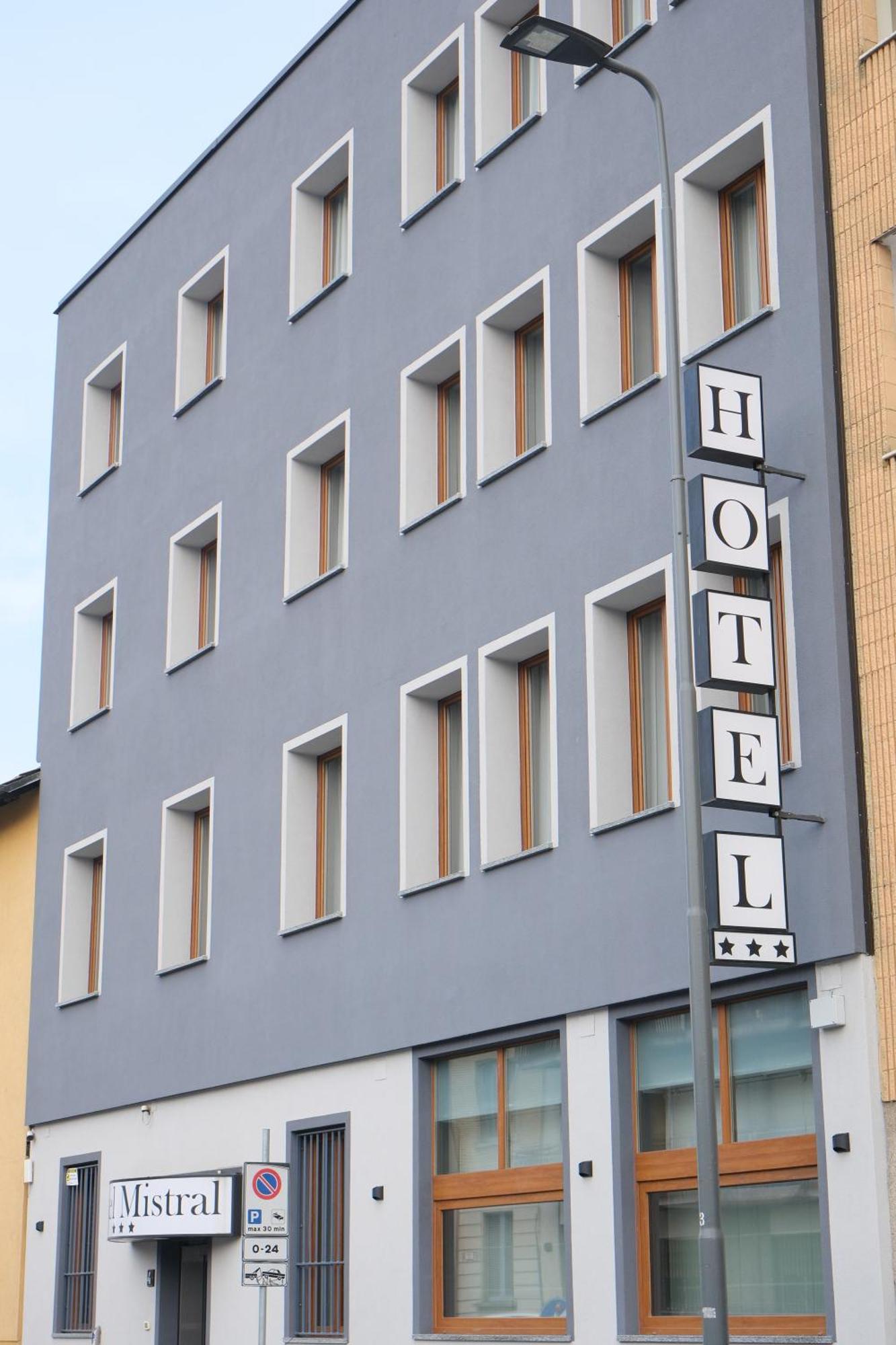 Hotel Mistral Milano Dış mekan fotoğraf