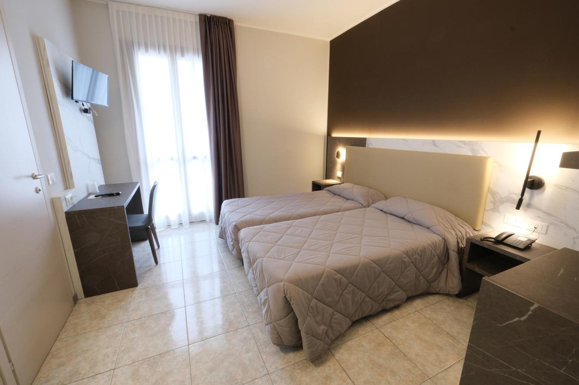 Hotel Mistral Milano Dış mekan fotoğraf