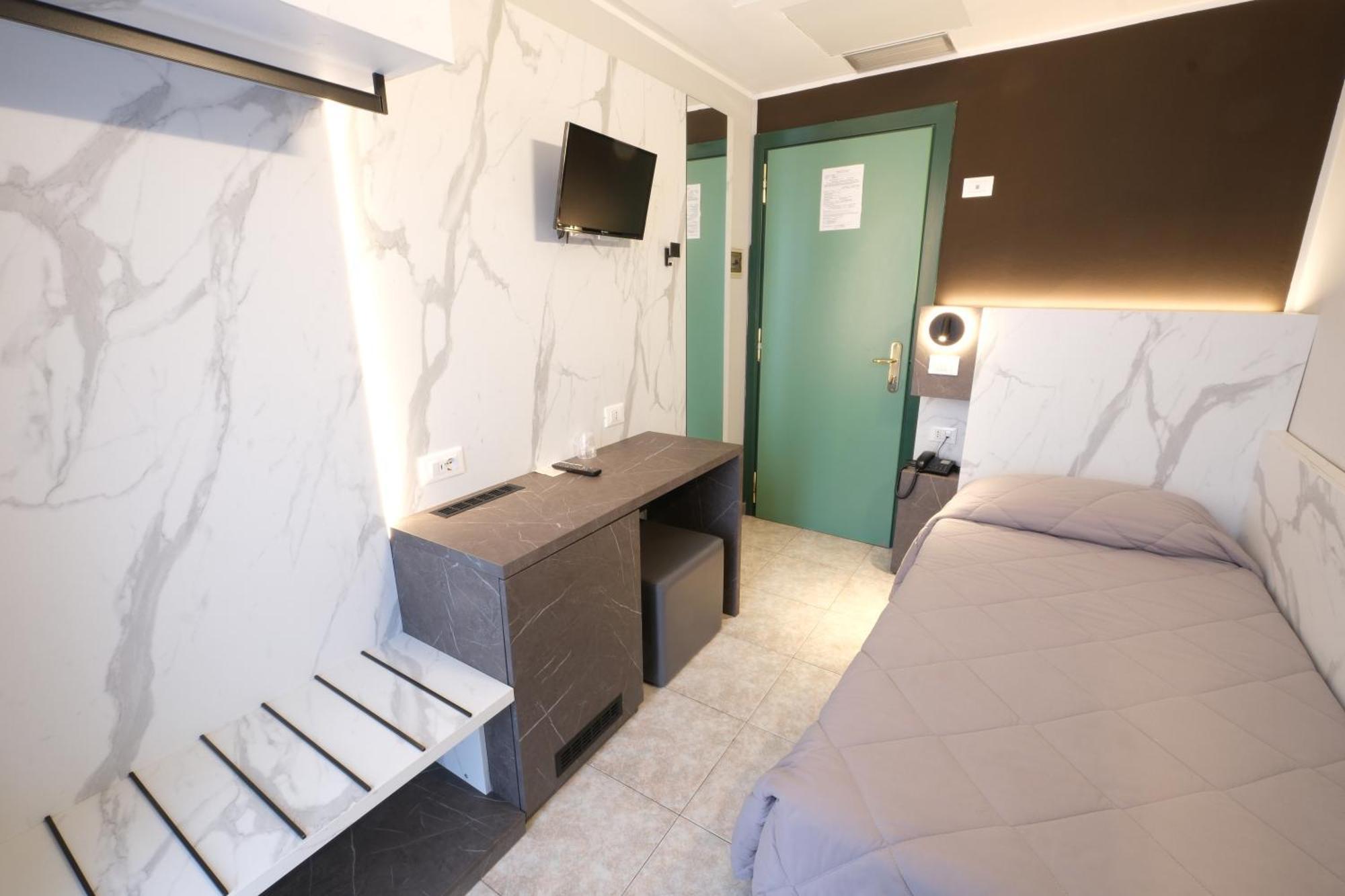 Hotel Mistral Milano Dış mekan fotoğraf