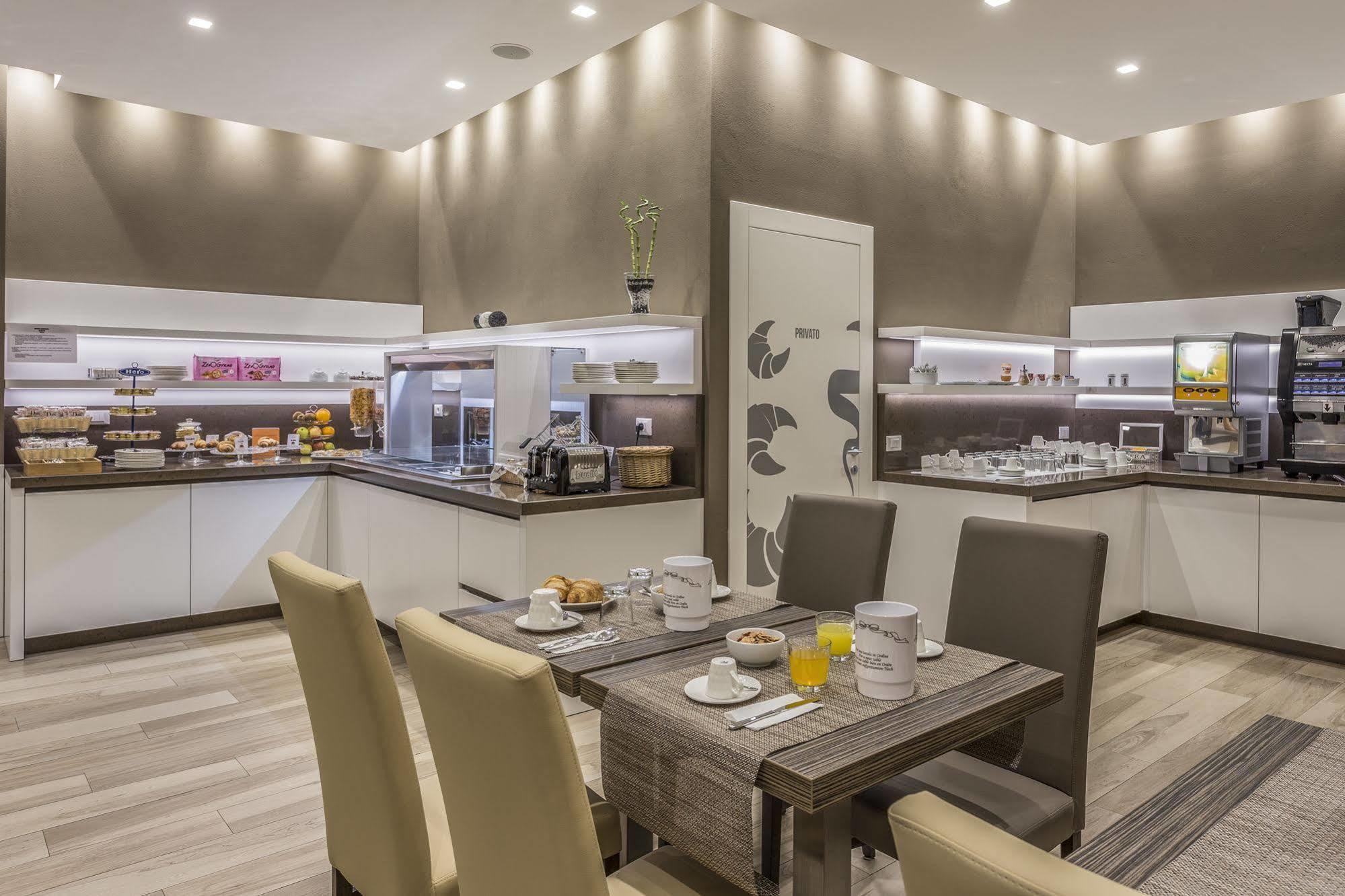 Hotel Mistral Milano Dış mekan fotoğraf