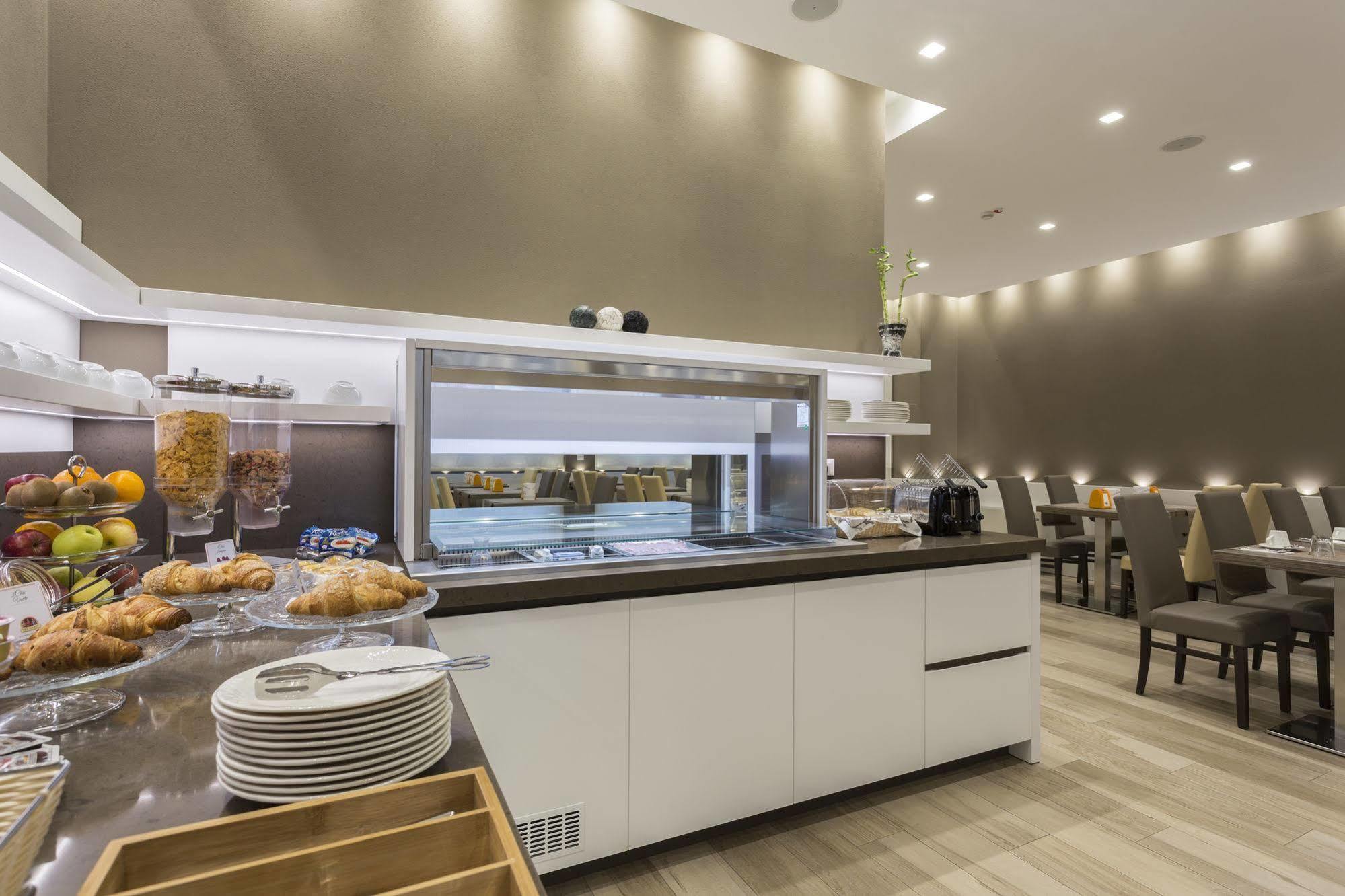 Hotel Mistral Milano Dış mekan fotoğraf